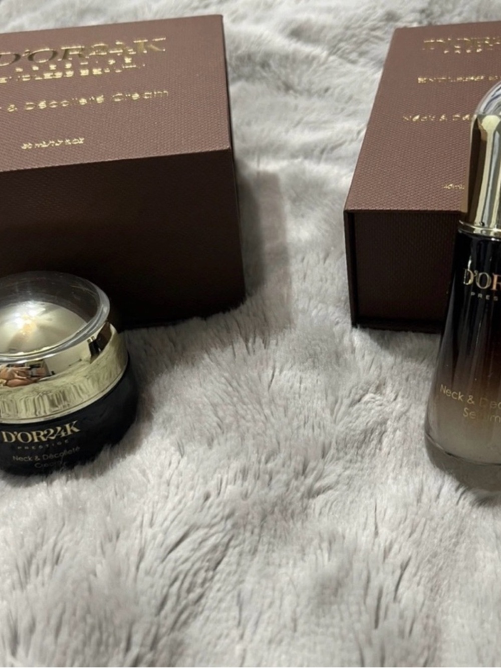 Neck & Decollete Cream & Serum Set – Brown/Gold